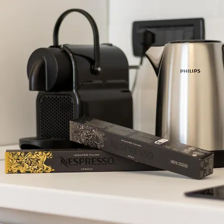 Elegante Con Terrazza Turyn