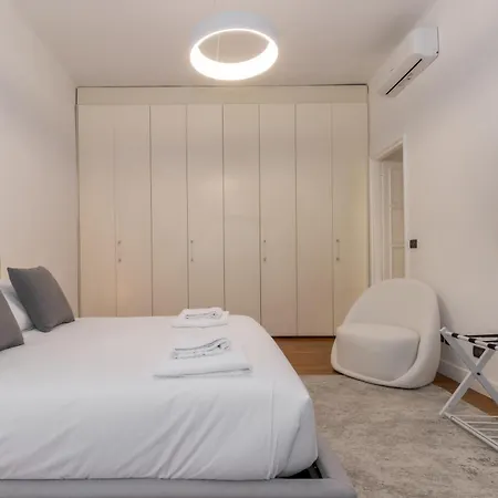 Daire Elegante Con Terrazza