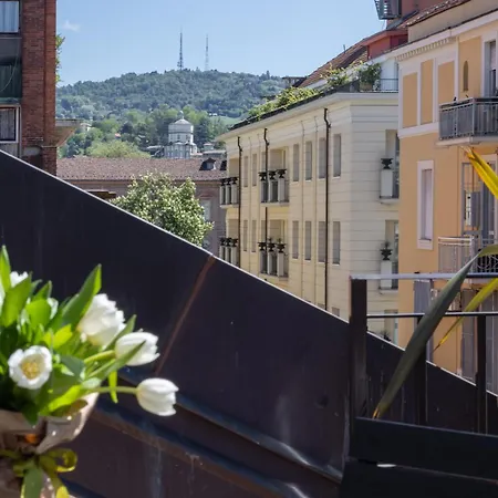 Daire Elegante Con Terrazza *