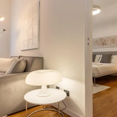 Apartamento Elegante Con Terrazza *