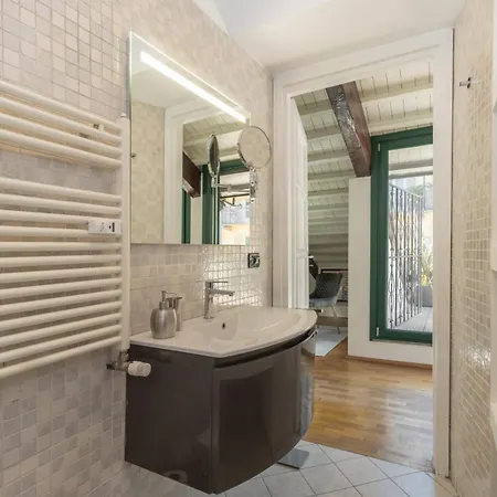 Apartamento Elegante Con Terrazza Turín