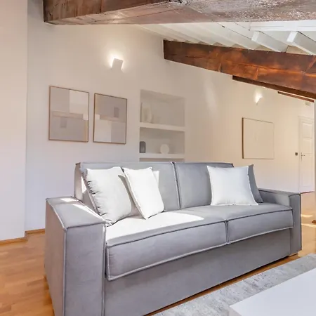 Apartamento Elegante Con Terrazza