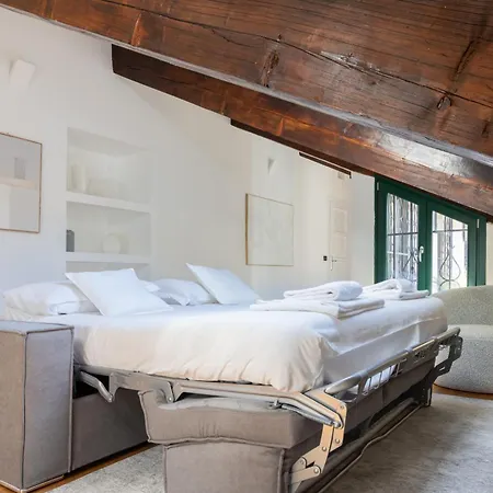 Apartamento Elegante Con Terrazza *