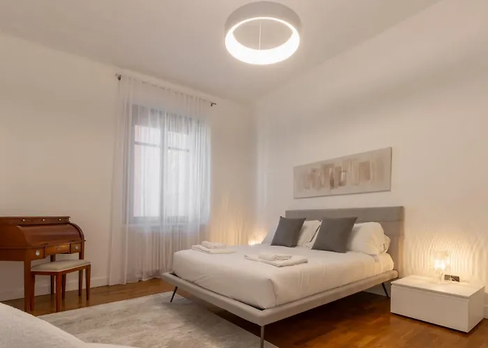 Elegante Con Terrazza Τορίνο