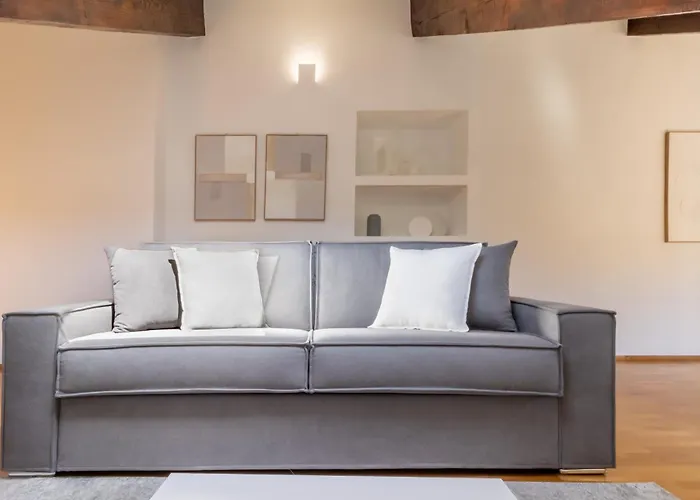 Elegante Con Terrazza Turin